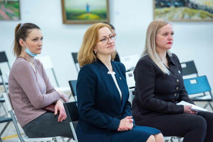 Как совместить работу и материнство