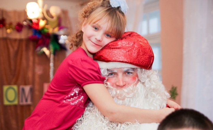 Жители Химок могут передать подарки детдомовцам в акции «Стань Дедом Морозом!»