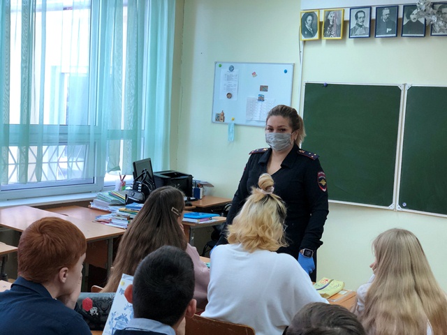 Полицейские в Химках организовали и провели акцию «Здоровая среда»
