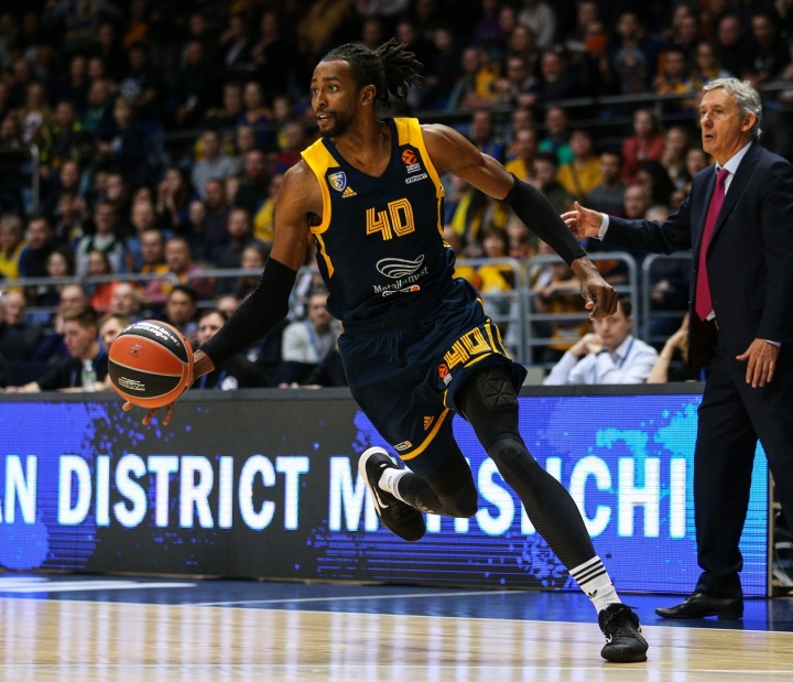 Баскетбольные «Химки» дома принимают литовский «Жальгирис»