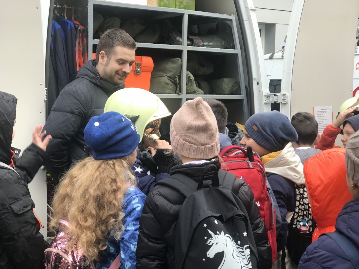 Химкинские учащиеся узнали, как работает спасательный отряд