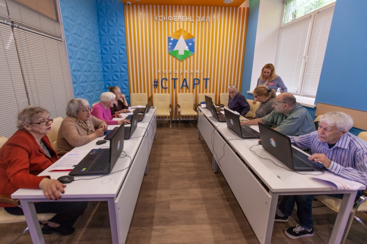 Химкинские пенсионеры с компьютером на «ты»