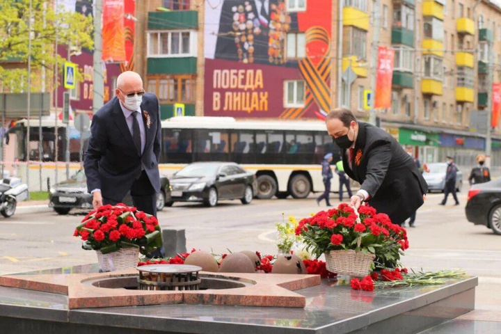 Глава Химок почтил память погибших в Великой Отечественной войне