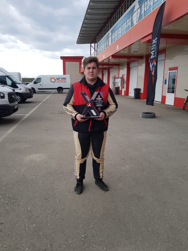 Химкинский пилот Георгий Антошин открыл новый гоночный сезон серебряным результатом всероссийских соревнований по автоспорту