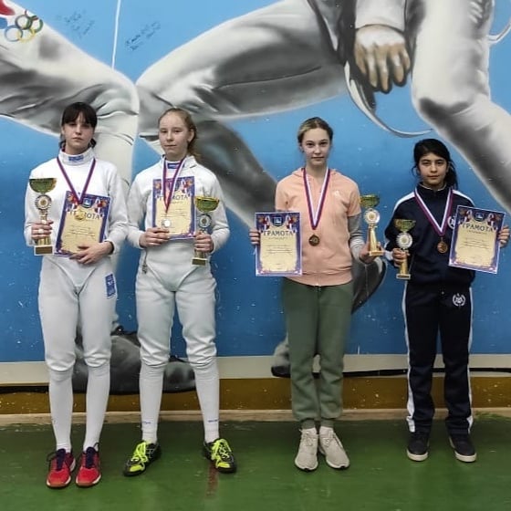 Химкинская рапиристка Алиса Журавлёва - серебряный призёр Межрегионального турнира по фехтованию