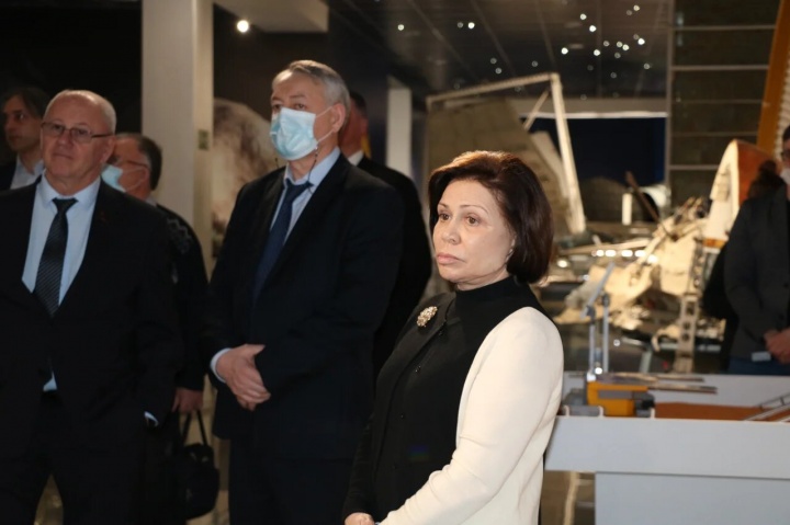 Ирина Роднина провела День российской науки в музее «НПО Лавочкина»