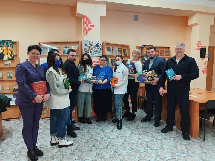 В библиотеке семейного чтения №1 прошла акция «Даруя книгу»