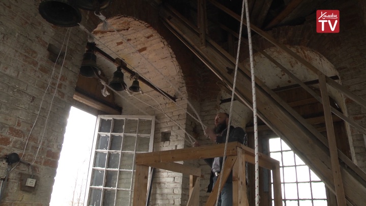 История человека, который разносит благодать по округе