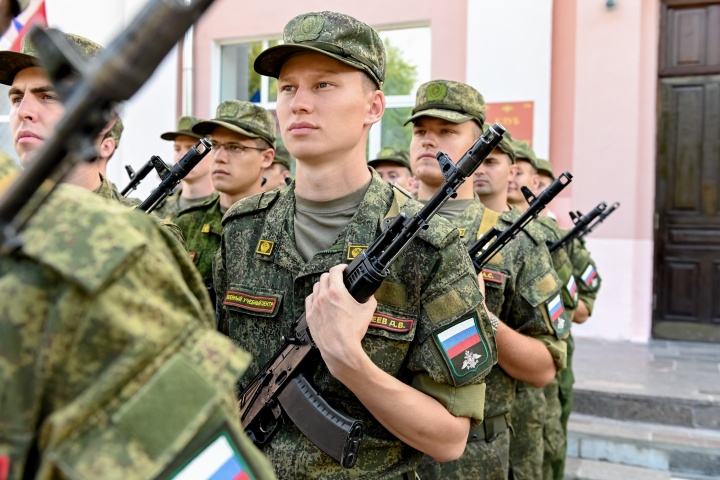 Химчане могут узнать о преимуществах военного образования в рамках акции Минобороны