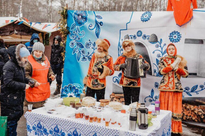 1500 блинов испекли для жителей новых Химок