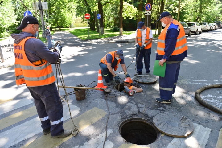 Химкинский водоканал провел проверку линейной сетевой арматуры