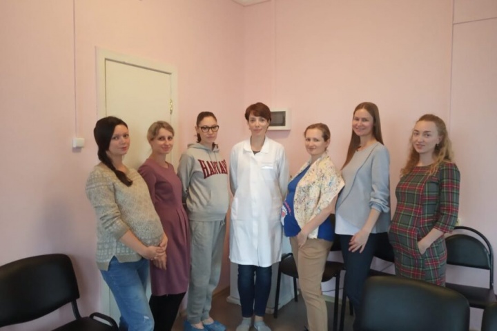 Очередные занятия в школе материнства прошли в Химкинском роддоме