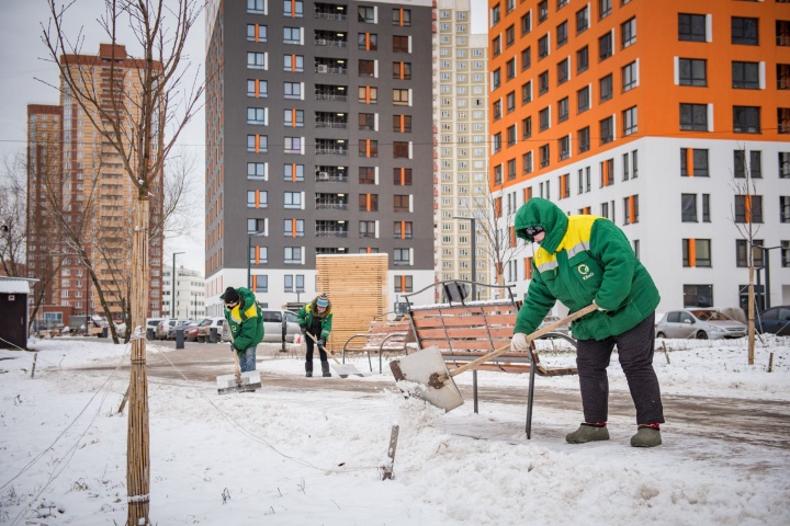 За сутки с дорог города убрали 2250 кубов снега