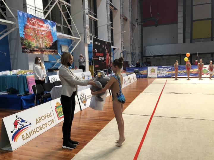 Химкинская команда гимнасток победила на турнире «Осенний звездопад»