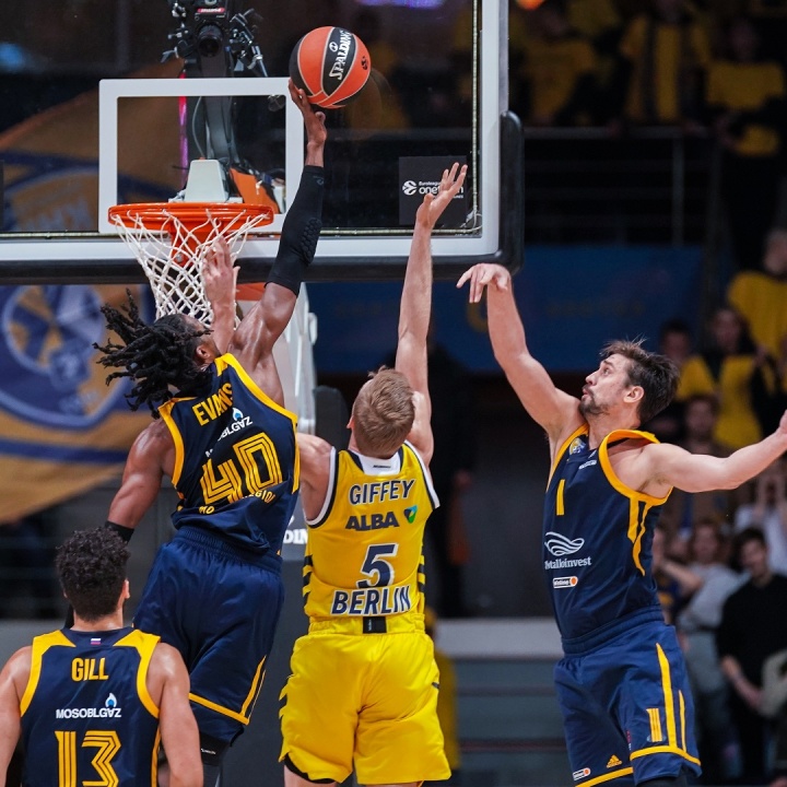 «Химки» одержали уверенную победу над немецкой «Альбой»