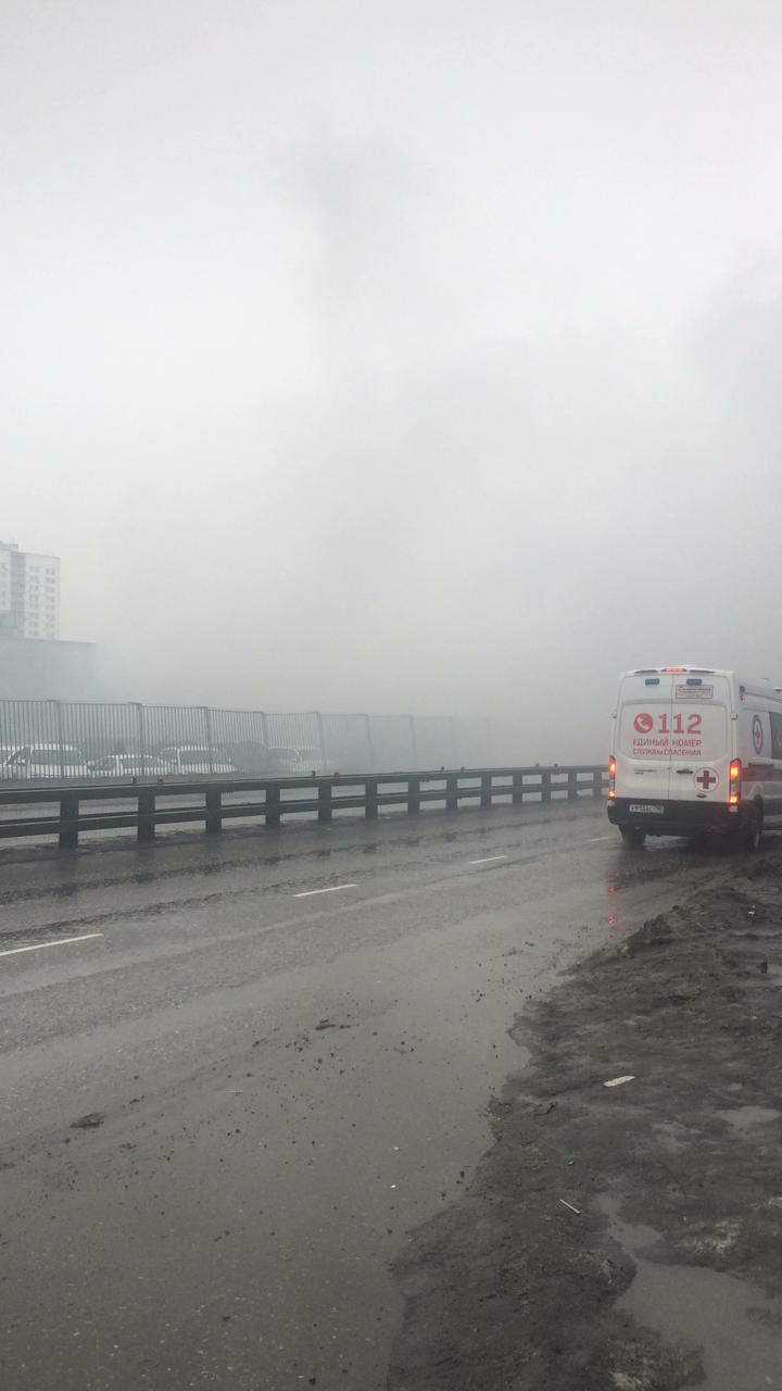 Пожар на территории автосалона «Рольф» на Ленинградском шоссе потушили до прибытия пожарных